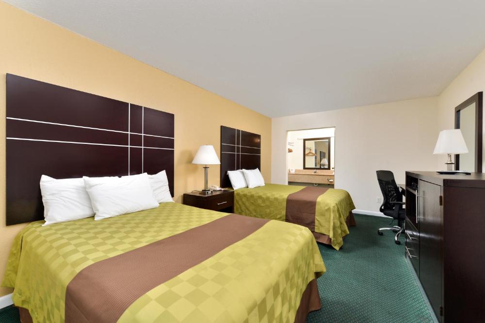 Double Room with Two Double Beds - Non-Smoking interior